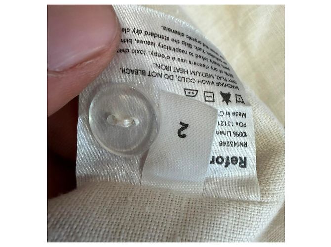 Top cropped sem mangas Reformation em linho marfim Branco Cru - vista 5
