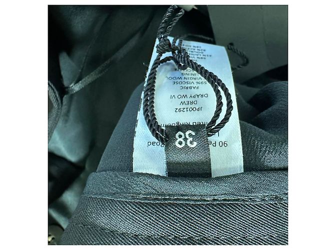 Joseph Tailored Trousers mit Gürtel aus schwarzer Viskose - Ansicht 5