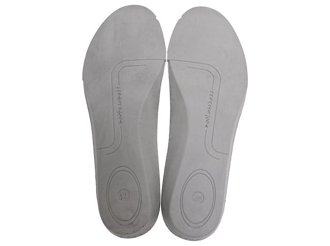 Jimmy Choo Low Top Sneaker aus grauem Polyamid mit elastischem Pelzbesatz - Ansicht 6