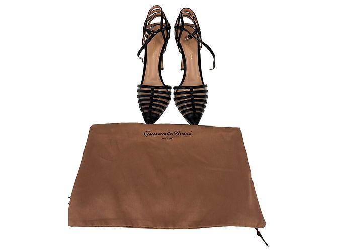 Décolleté con cinturino alla caviglia in PVC e pelle nera Gianvito Rossi - vista 7