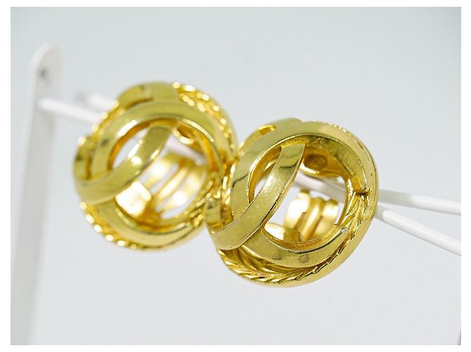 Chanel Vintage CC Round Cutout Clip-On Metal small D'oro - vista 3