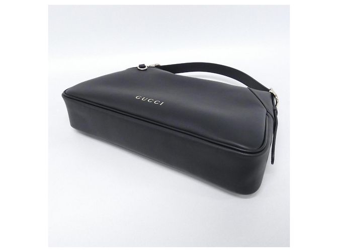 Borsa a tracolla in pelle nera Gucci GG Emblem Nero - vista 3