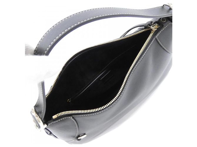 Borsa a tracolla in pelle nera Gucci GG Emblem Nero - vista 9