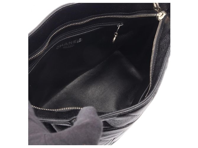 Borsa Tote Chanel Reissue in pelle di vitello martellata nera Nero - vista 3