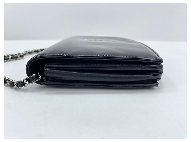 Borsa a tracolla per trucco in vernice nera Chanel Nero - vista 6