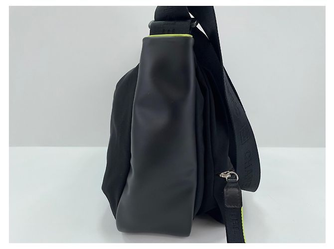Borsa a Spalla Chanel Nylon Sport Line Nero - vista 6