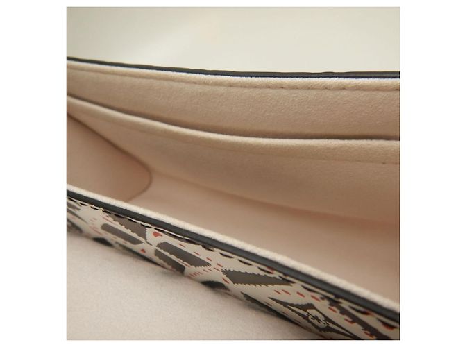 Borsa a tracolla Louis Vuitton Twist MM in pelle di vacchetta Nero Bianco - vista 18