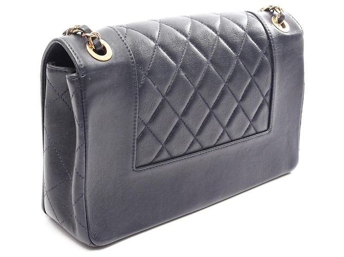 Borsa a tracolla Chanel Mademoiselle Matelassé Double Flap Blu navy - vista 2