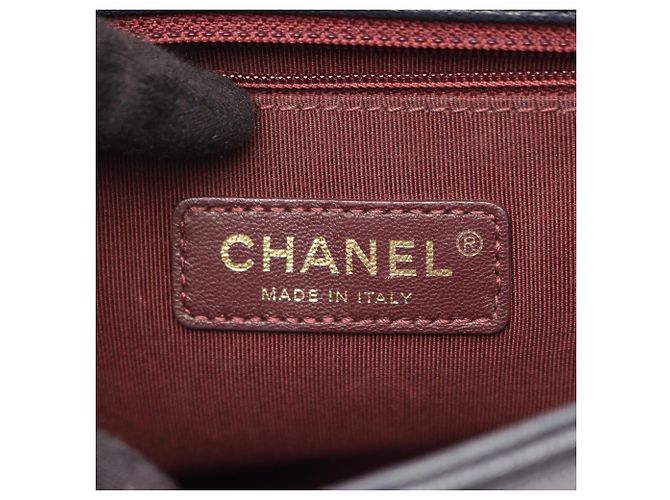 Borsa a tracolla Chanel Mademoiselle Matelassé Double Flap Blu navy - vista 4