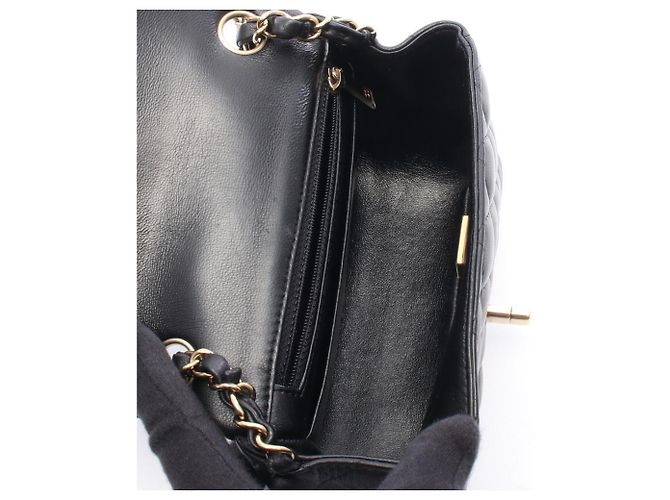 Borsa a Spalla Chanel Mini Matelassé Nero - vista 3