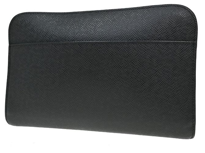 Pochette Baikal Louis Vuitton Clutch in pelle Taiga Nero - vista 2