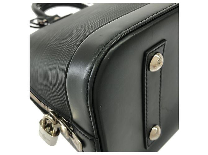 Borsa Louis Vuitton Epi Alma PM M40302 Nero - vista 2