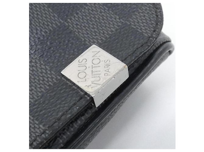 Borsa a tracolla Louis Vuitton Damier Graphite District PM Damier ebene - vista 4