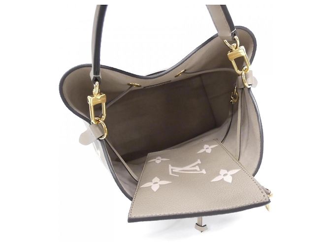 Néonoé Borsa a tracolla Louis Vuitton Bicolor Monogram Empreinte Neo Noe MM Beige Grigio - vista 6