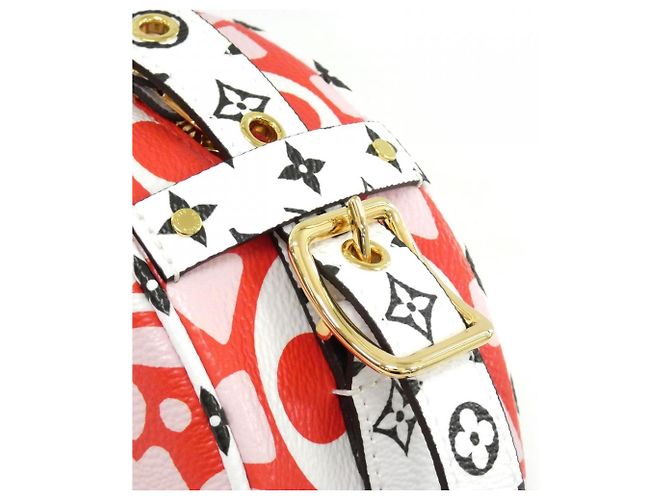 Borsa a tracolla Louis Vuitton LV Crafty Boite Chapeau Souple Rosso - vista 3