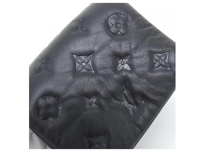 Louis Vuitton Coussin Belt Bag M81125 Nero - vista 3