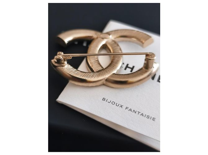 Spilla Chanel Logo CC in Cristallo e Metallo Dorato Bianco Gold hardware - vista 6