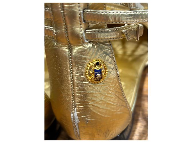 Chanel Bailarinas con tiras de cuero dorado - vista 5