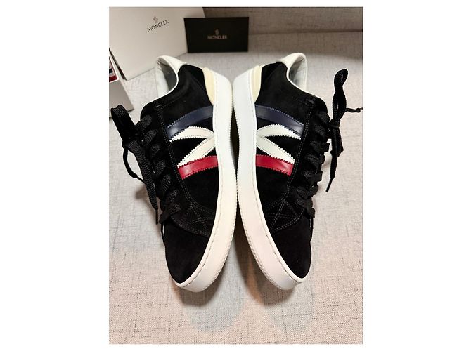 Sneakers Moncler Tricolore in Pelle e Camoscio Nero Rosso Blu - vista 2