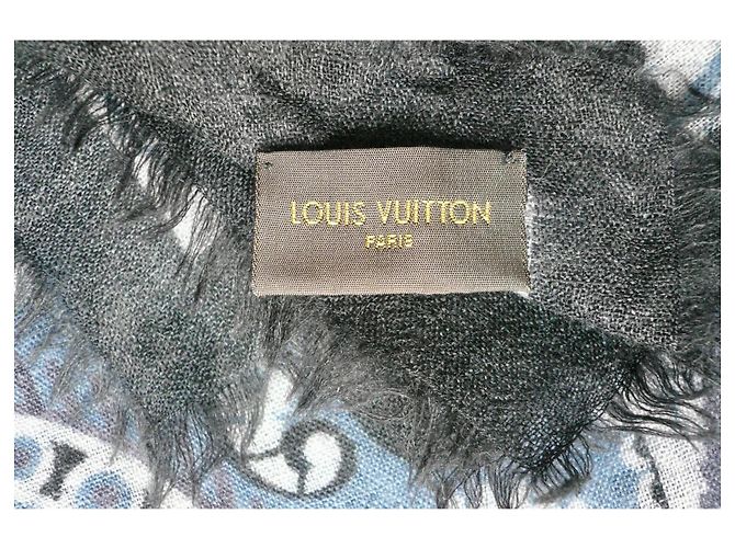 Louis Vuitton Stola Bandana in Cashmere e Lana Nero Bianco Blu Grigio - vista 4