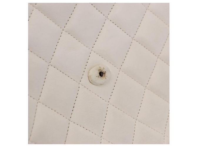 CHANEL Borsa a Spalla Matelasse con Catena in Pelle di Agnello Bianco Oro CC Auth 190491 D'oro - vista 24