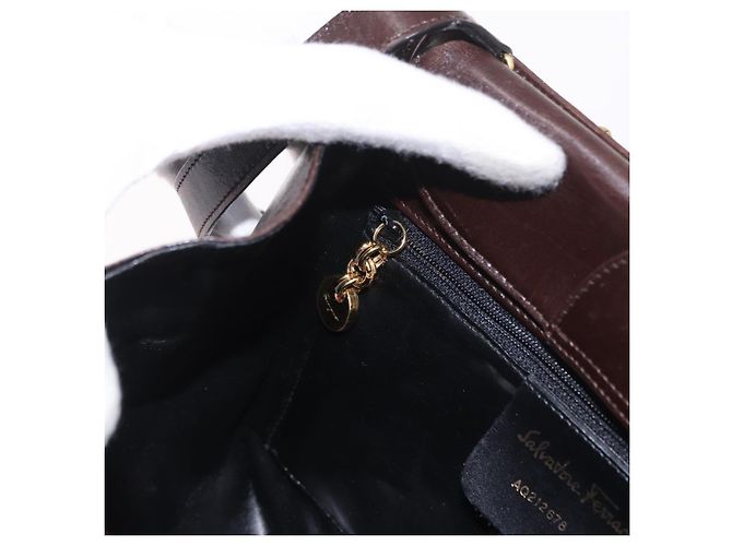 Borsa Salvatore Ferragamo Gancini in pelle marrone oro Auth 191557 D'oro - vista 20