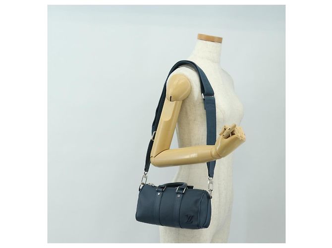 Borsa Keepall XS Aerogram LOUIS VUITTON in pelle blu M81003 LV Auth 189893M - vista 24