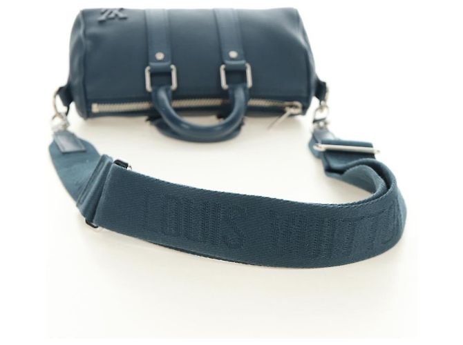 Borsa Keepall XS Aerogram LOUIS VUITTON in pelle blu M81003 LV Auth 189893M - vista 8