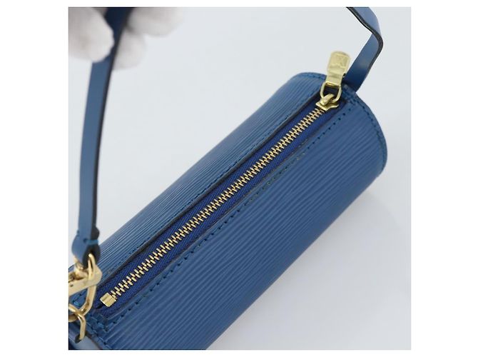 LOUIS VUITTON Epi Soufflot Pouch Blue LV Auth 189802 - vista 6