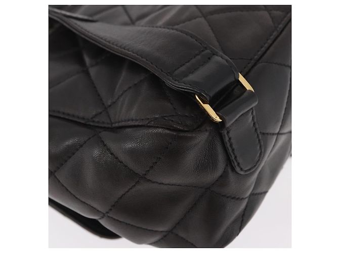 CHANEL Matelasse Rucksack Lammfell Gold Schwarz CC Auth 189824SAV Golden - Ansicht 12