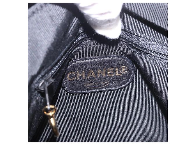 CHANEL Matelasse Rucksack Lammfell Gold Schwarz CC Auth 189824SAV Golden - Ansicht 16