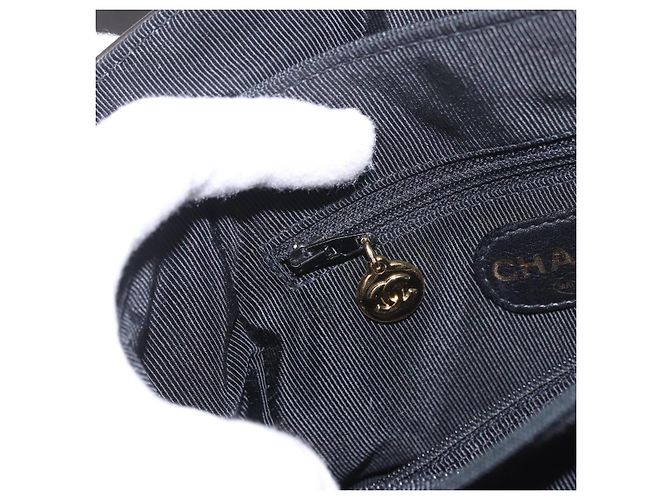 CHANEL Matelasse Rucksack Lammfell Gold Schwarz CC Auth 189824SAV Golden - Ansicht 22