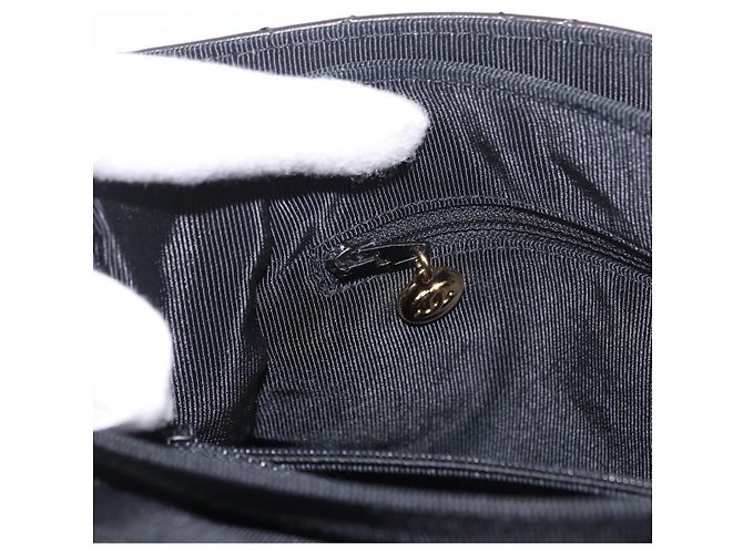 CHANEL Matelasse Rucksack Lammfell Gold Schwarz CC Auth 189824SAV Golden - Ansicht 24