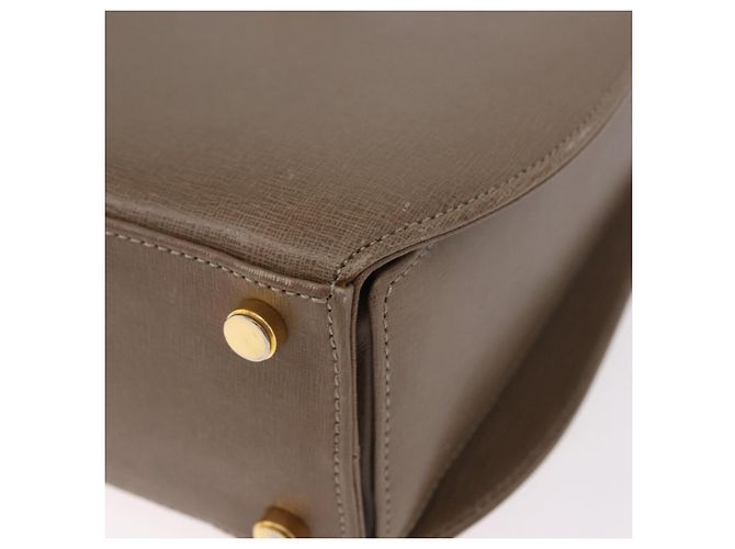 Borsa Salvatore Ferragamo Gancini in pelle beige oro Auth 191690 - vista 11