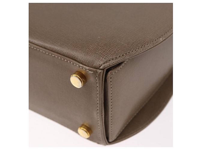 Borsa Salvatore Ferragamo Gancini in pelle beige oro Auth 191690 - vista 13