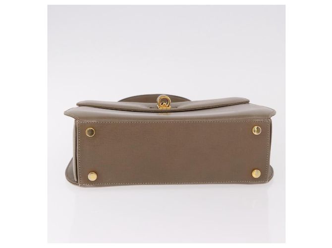 Borsa Salvatore Ferragamo Gancini in pelle beige oro Auth 191690 - vista 9