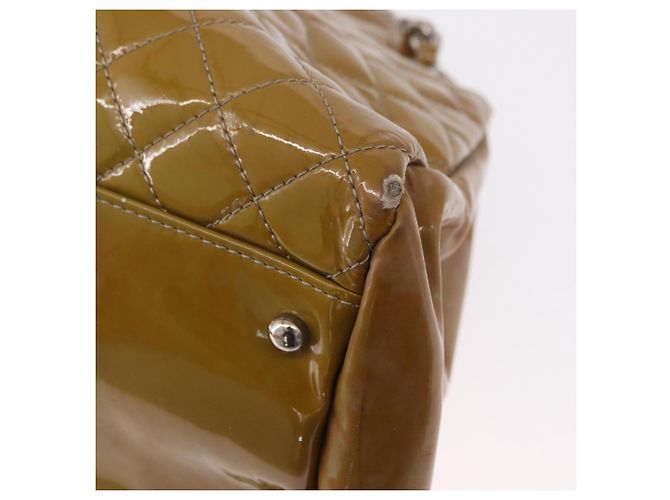 CHANEL Matelasse Chain Shoulder Bag Patent leather Black Gold CC Auth 190042 Marrone Argento - vista 14