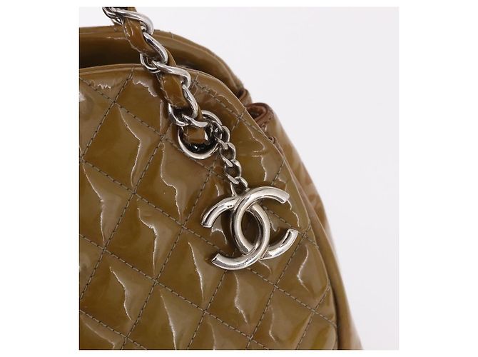 CHANEL Matelasse Chain Shoulder Bag Patent leather Black Gold CC Auth 190042 Marrone Argento - vista 15