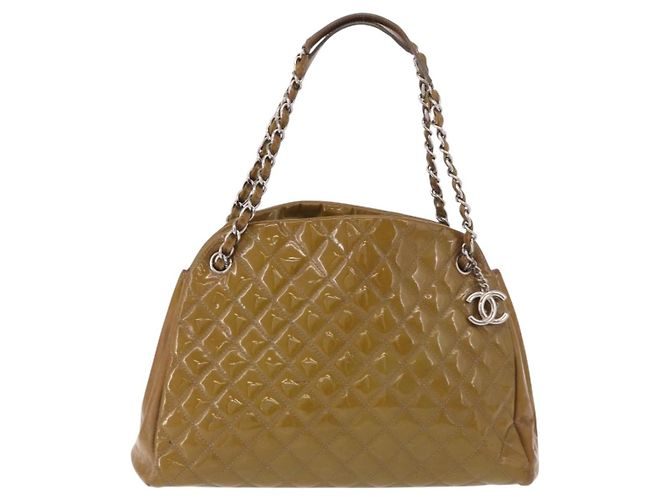 CHANEL Matelasse Chain Shoulder Bag Patent leather Black Gold CC Auth 190042 Marrone Argento - vista 2