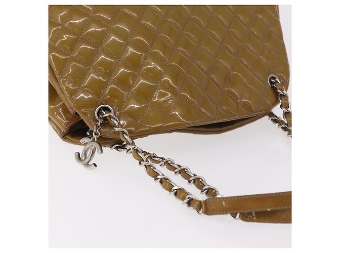 CHANEL Matelasse Chain Shoulder Bag Patent leather Black Gold CC Auth 190042 Marrone Argento - vista 6
