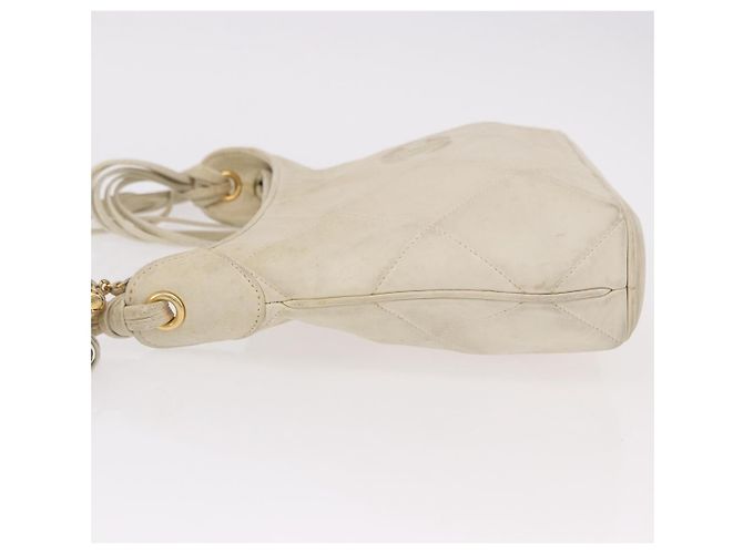 CHANEL Matelasse Shoulder Bag Lamb Skin White Gold CC Auth BA13767 - vista 6