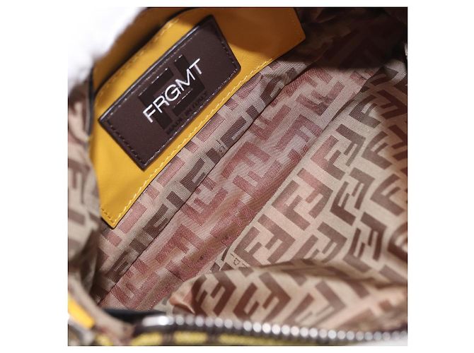 FENDI Zucca Canvas FRAGMENT Pouch Accessori Marrone Argento 8BS073 Auth 191705SAM - vista 16