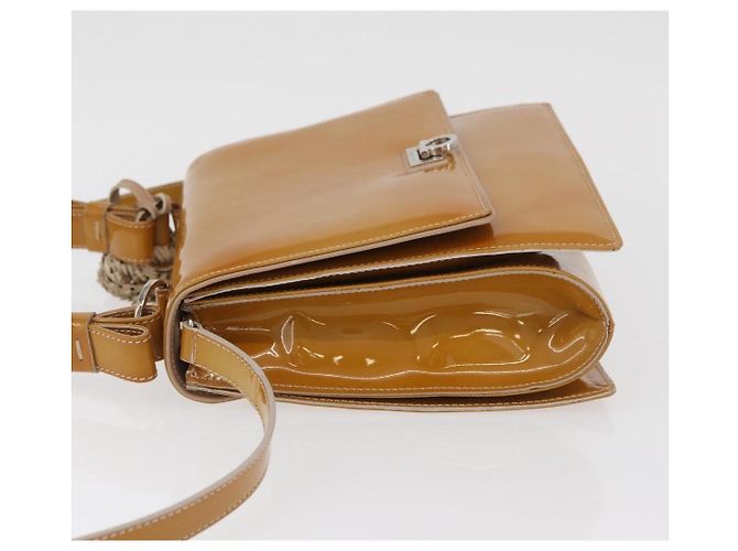 Salvatore Ferragamo Gancini in pelle lucida Beige - vista 4