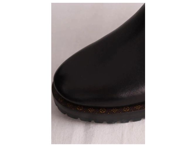 Stivaletti Louis Vuitton Discovery Flat in pelle nera Nero - vista 5