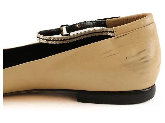 Bailarinas Chanel de piel beige - vista 2