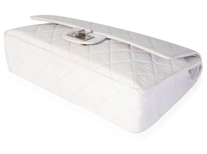 Chanel White Aged Calfskin Quilted 2.55 Reissue 227 Flap Bianco - vista 6