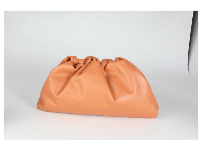 Bottega Veneta The Pouch in pelle di vitello Tan - vista 7