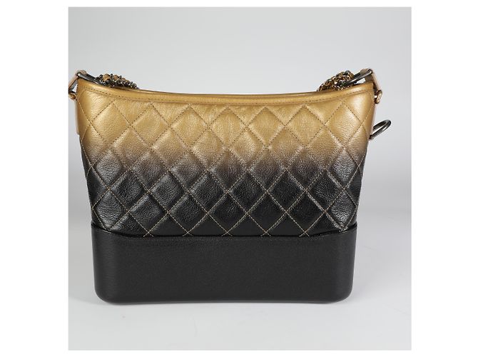 Borsa Chanel Gabrielle Hobo in capretto trapuntato nero e oro sfumato Media - vista 8