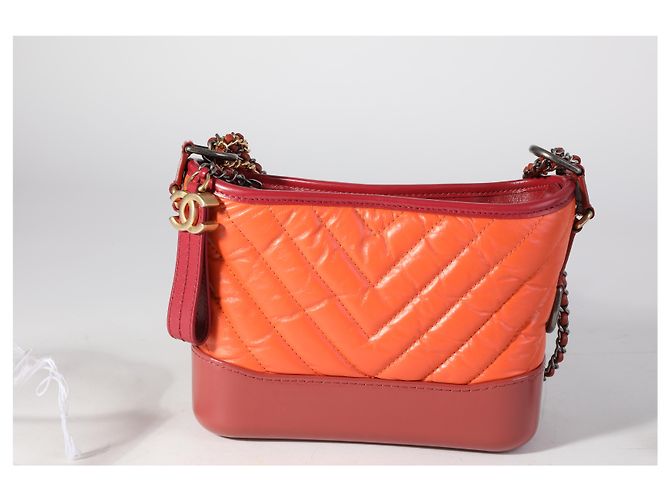 Piccola borsa hobo Gabrielle Chanel in pelle di vitello invecchiata chevron arancione e rossa Rosso - vista 8