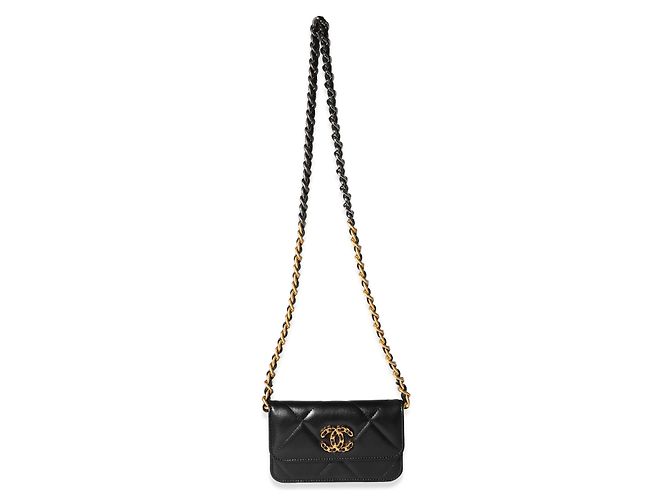 Chanel 19 Mini-Geldbeutel aus schwarzem gestepptem Lammleder mit Kette Chanel - Ansicht 7